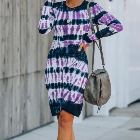 NWT LE LIS Dress - Picture 2 of 6